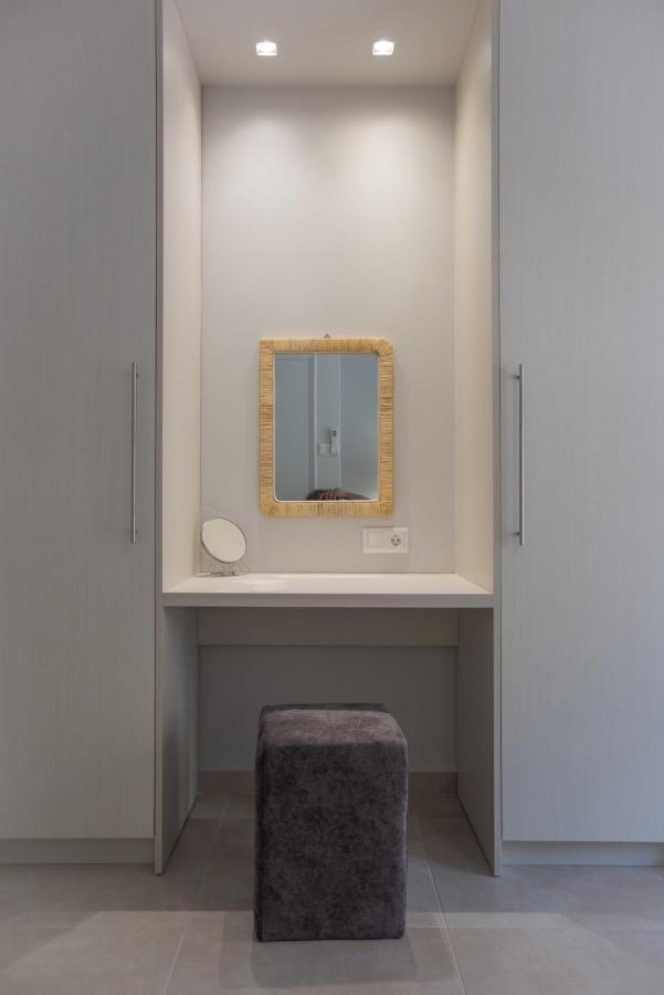 Central Spacious Apt Close To Port-Sites W/View 2 이라클리온 외부 사진