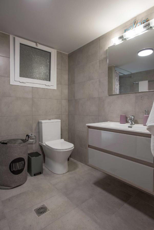 Central Spacious Apt Close To Port-Sites W/View 2 이라클리온 외부 사진
